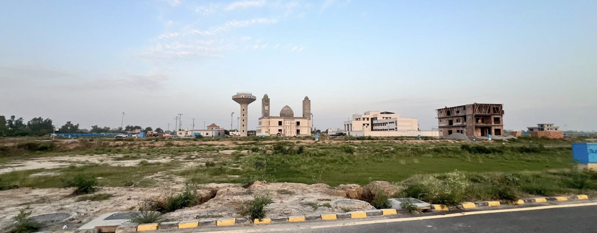 Hot Location 5 Marla 5th Ballot Plot for Sale in CC Block, LDA City Lahore